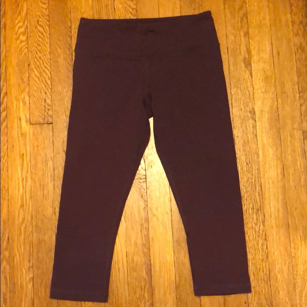 GLYDER Like New! Size: XS Capri Yoga Pants